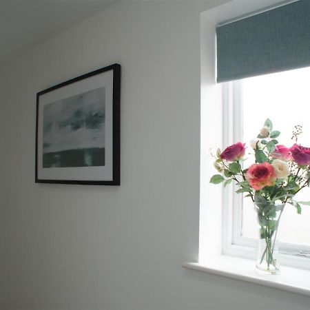فيلا East Midland House Free Private Parking Fast Wifi Smart Tv With Garden كيترينج المظهر الخارجي الصورة