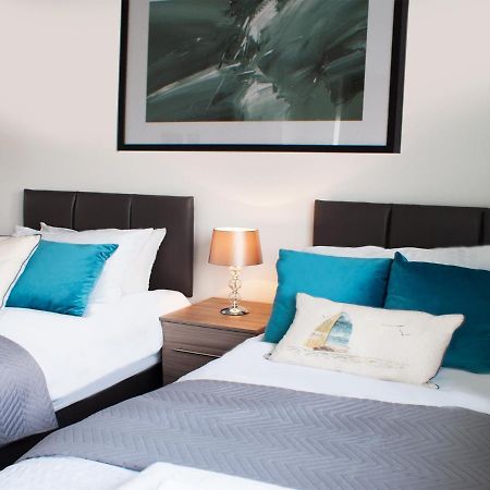فيلا East Midland House Free Private Parking Fast Wifi Smart Tv With Garden كيترينج المظهر الخارجي الصورة